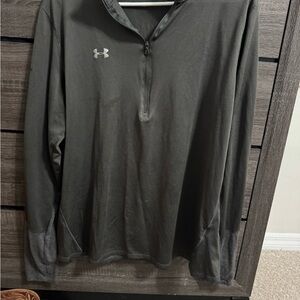 Under Armour Black HeatGear Pullover